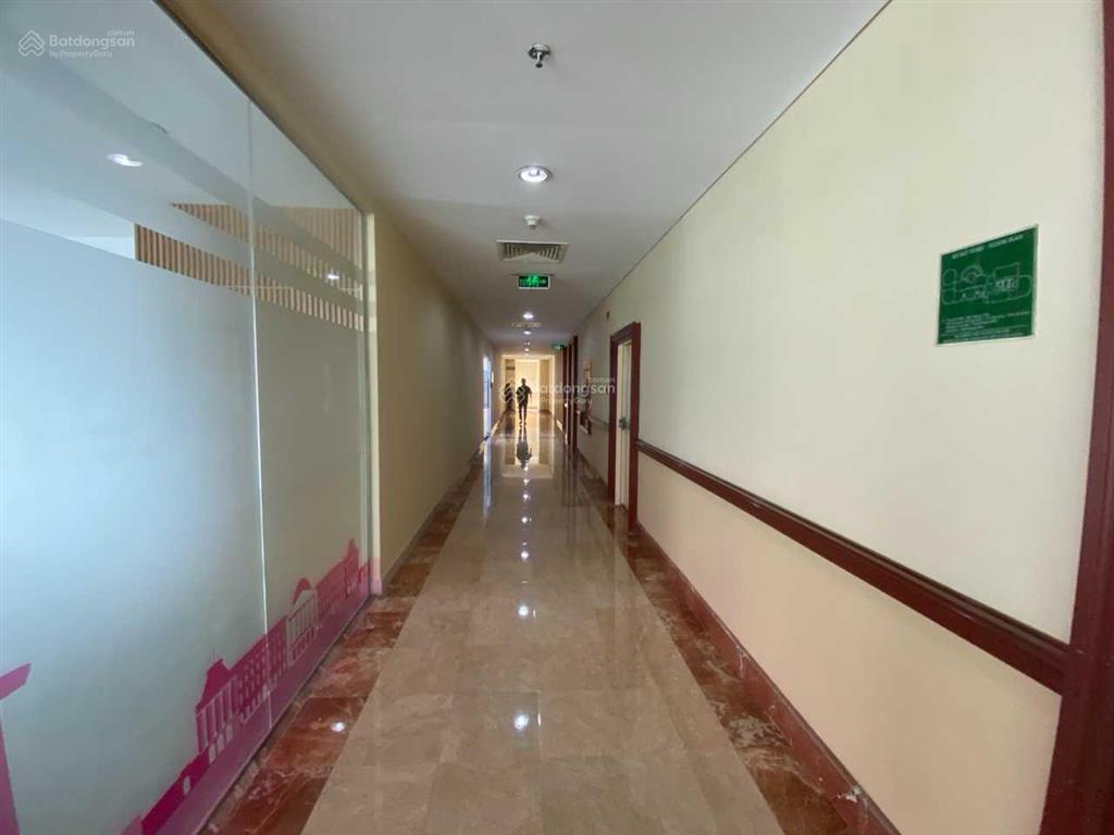 Cần cho thuê sàn văn phòng 555m2 tại mt nguyễn hữu cảnh sàn hoàn thiện & đã fitout sẵn  0906 970 ***