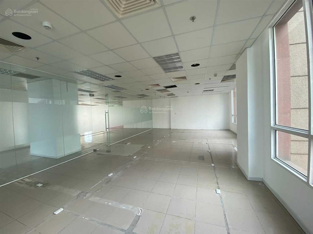 Cần cho thuê sàn văn phòng 555m2 tại mt nguyễn hữu cảnh sàn hoàn thiện & đã fitout sẵn  0906 970 ***