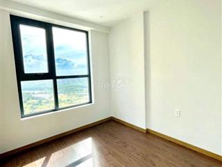 Chính chủ bán Bcon Green View căn góc tầng thấp view hồ bơi
