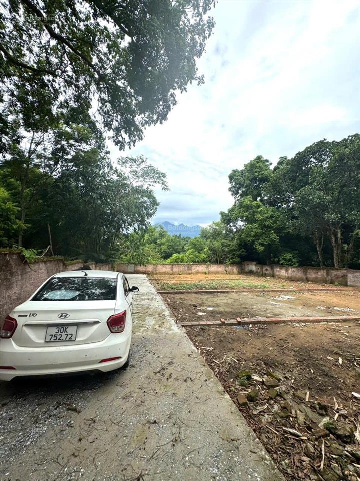 Giá hời thạch thất, 70m2 đất thổ cư, đường thông, ô tô, ngay sát trục chính liên huyện, giá 1,25 tỷ