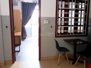 CHDV tách bếp , bạn công, trần não Q2