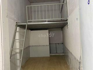 Cho thuê giá SV trần não bờ sông 