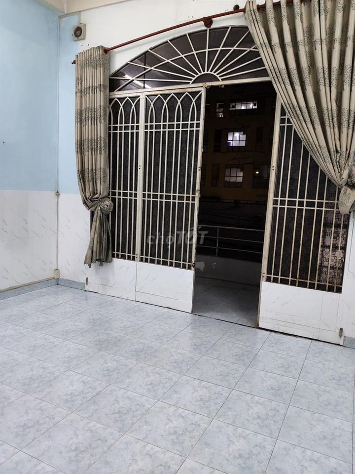 Phòng có bang công lớn tại 538/2A Lý Thường Kiệt 