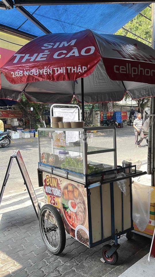 Cần share mặt bằng vỉa hè đường chính đông người qua lại