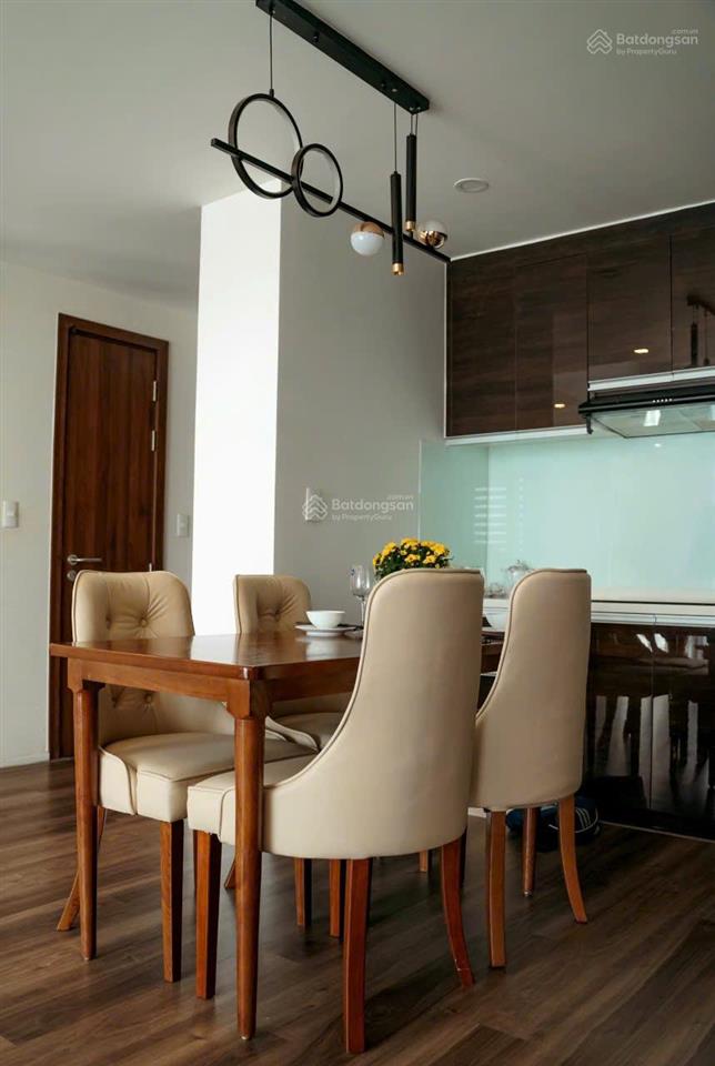 Căn góc hiyori giá siêu rẻ, hiếm có trên thị trường. giá chỉ 5,5 tỷ.  ngay 0905 257 ***