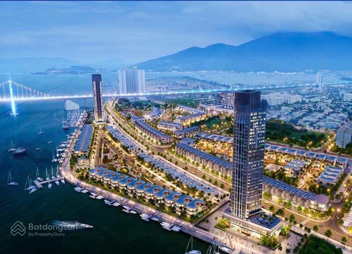 Chính chủ ngộp bán gấp lô góc 2mt đường 10m5 ngay bên du thuyền lớn nhất đà nẵng