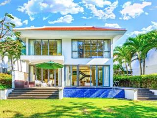 Mất khả năng chính chủ bán gấp căn biệt thự sát biển diện tích 610m2  đang cho thuê 100 tr/tháng