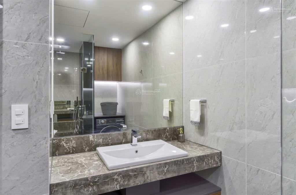 Tôi chính chủ bán gấp căn góc 2pn, view trực diện sông hàn và cầu rồng vì lý do cá nhân
