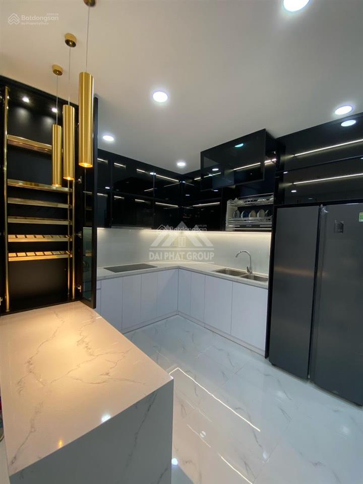 Cho thuê gấp 2 phòng ngủ nhà đẹp giá tốt tại lavida plus