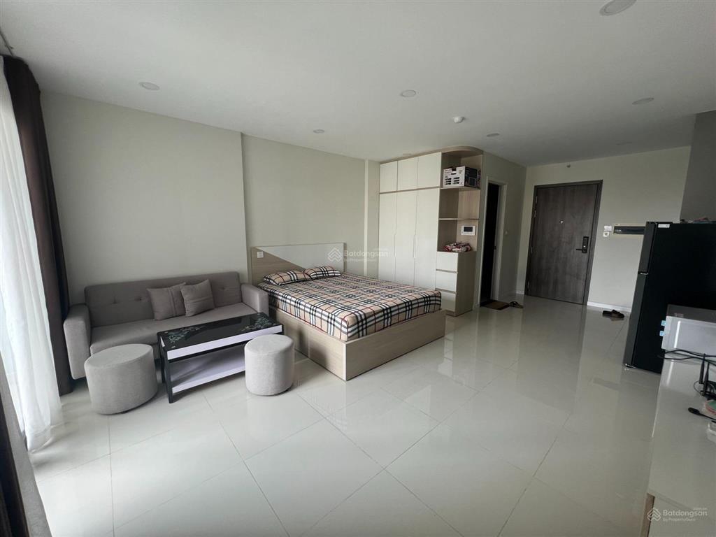 Chính chủ cần cho thuê gấp studio 38m2 giá chỉ 9.000.000 vnđ