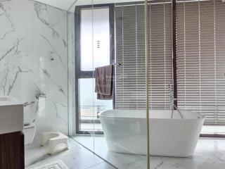 Căn hộ metropole căn góc 3pn 143m2. view landmark full nội thất cao cấp