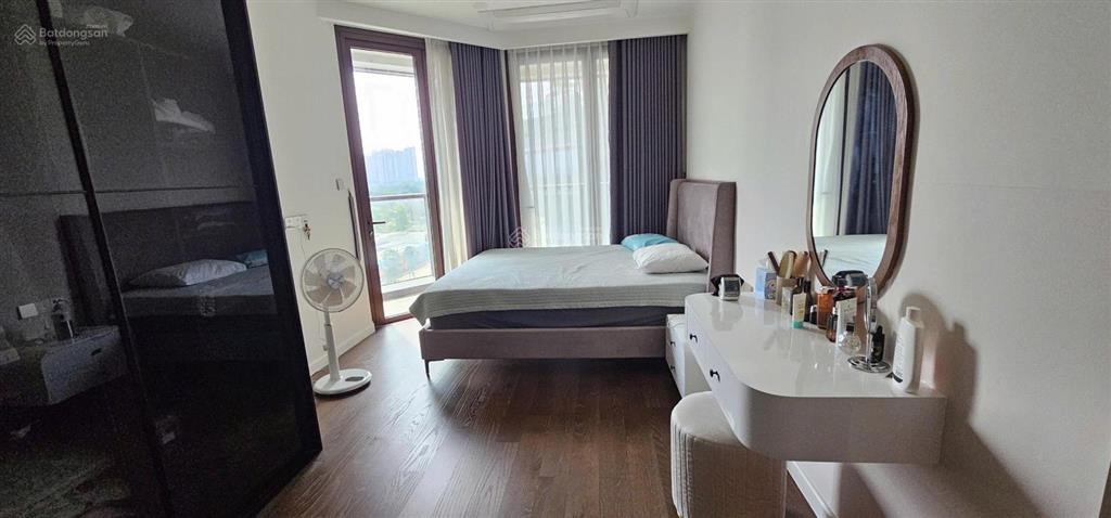 Suất spa  galleria góc 3pn  143m². chỉ 37 tỷ  view landmark  tháp 99 tầng  full nt