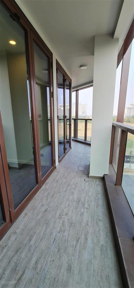 Suất spa  galleria góc 3pn  143m². chỉ 37 tỷ  view landmark  tháp 99 tầng  full nt