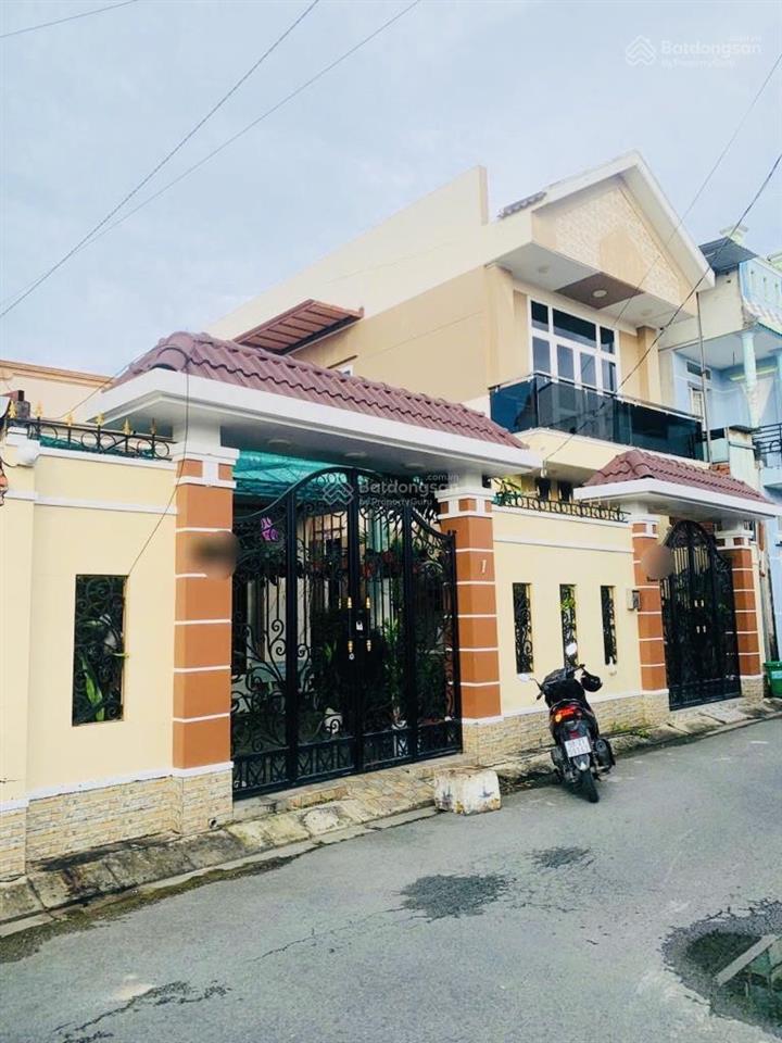 Rất rẻ.. 2 căn nhà..1 căn biệt thự..1 căn cấp 4 chính chủ xây..3 tầng ngang lên đến 13m..chỉ 13 tỷ