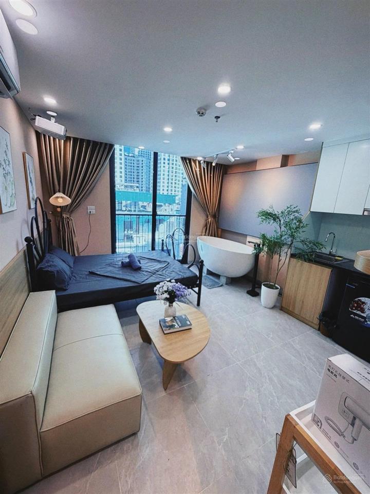(ô tô đỗ cửa) tòa homestay ngã tư sở, 108m², 8 nổi + 1 hầm, mặt tiền 7m, 26 phòng, dòng tiền cao