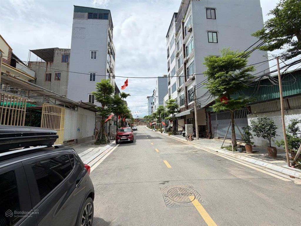 Mặt phố phú thượng, 263m2, mt 11m, 45 tỷ mặt phố oto tránh, vỉa hè đối diện dự án lớn