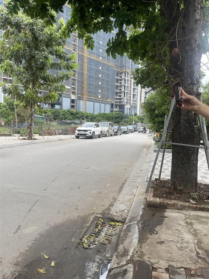 Mặt phố phú thượng, 263m2, mt 11m, 45 tỷ mặt phố oto tránh, vỉa hè đối diện dự án lớn