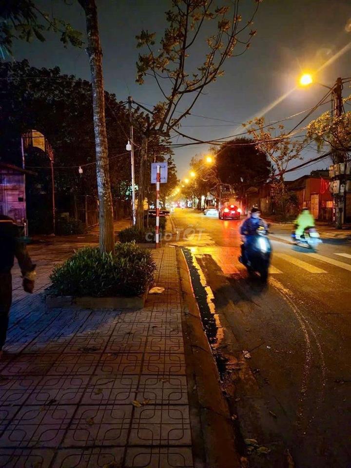 Sang nhượng quán hát cho nhau nghe