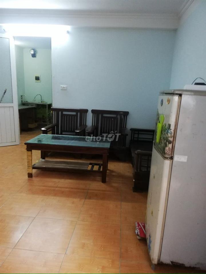 Cho thuê chung cư mini 2 phòng ngủ 50m2 Vũ Ngọc Phan Đống Đa 5tr/tháng
