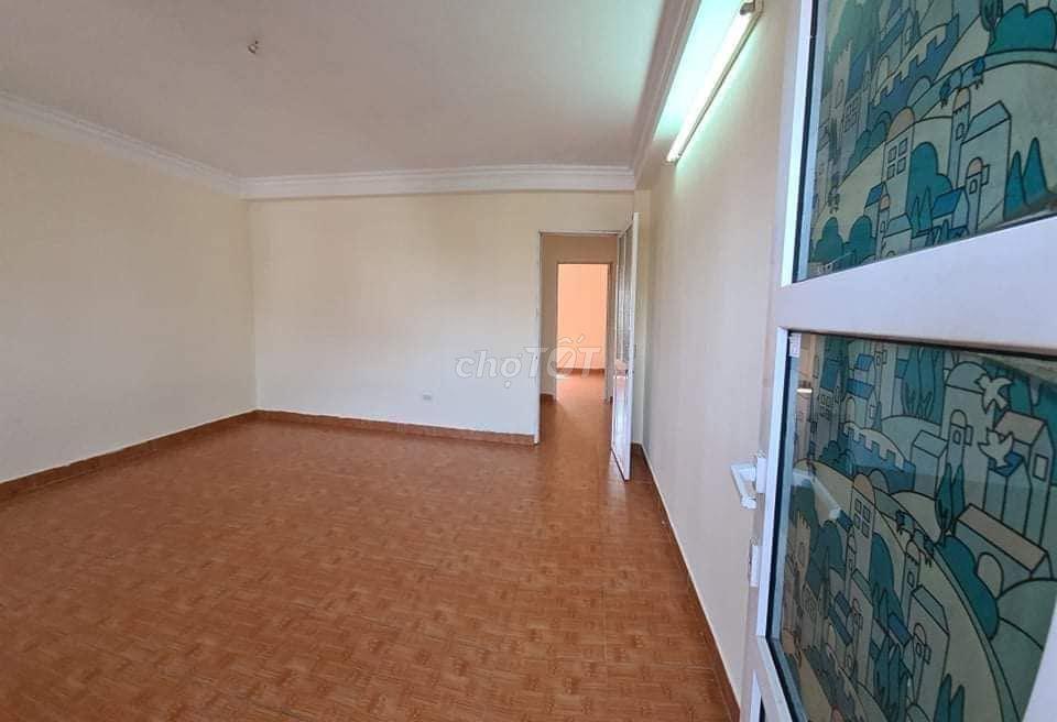 Cho thuê chung cư mini 2 phòng ngủ 50m2 Vũ Ngọc Phan Đống Đa 5tr/tháng