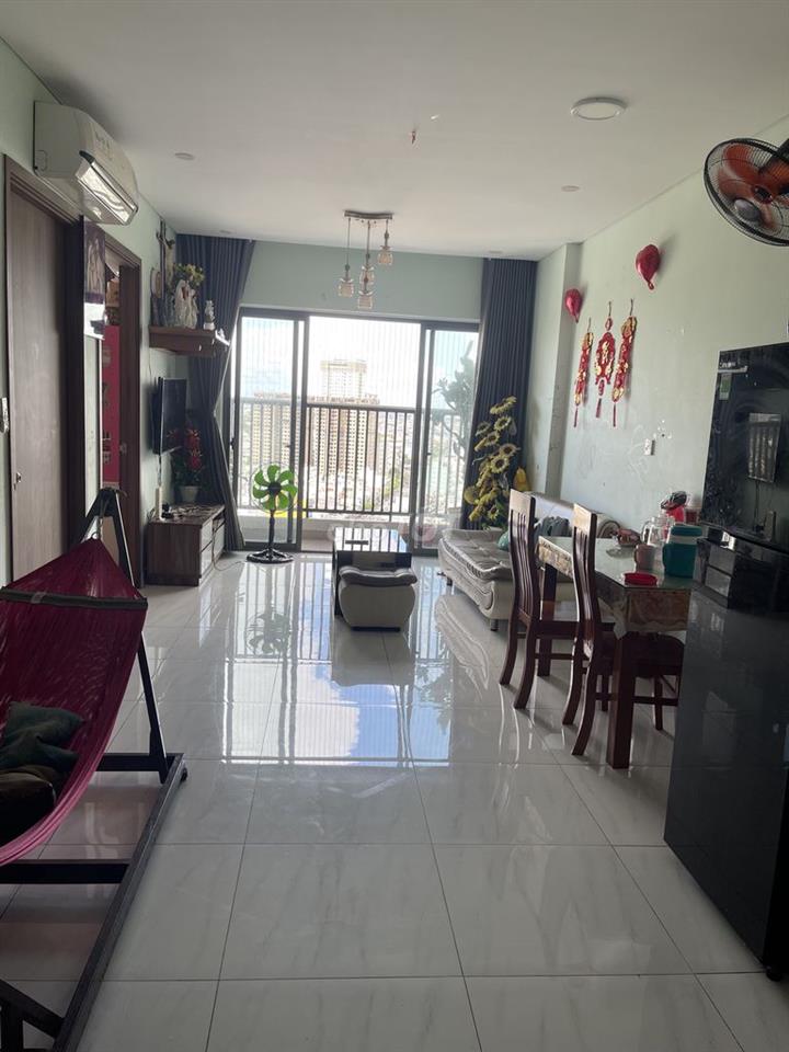 Cần bán căn hộ dvela mặt tiền đường huỳnh tấn phát Q7
