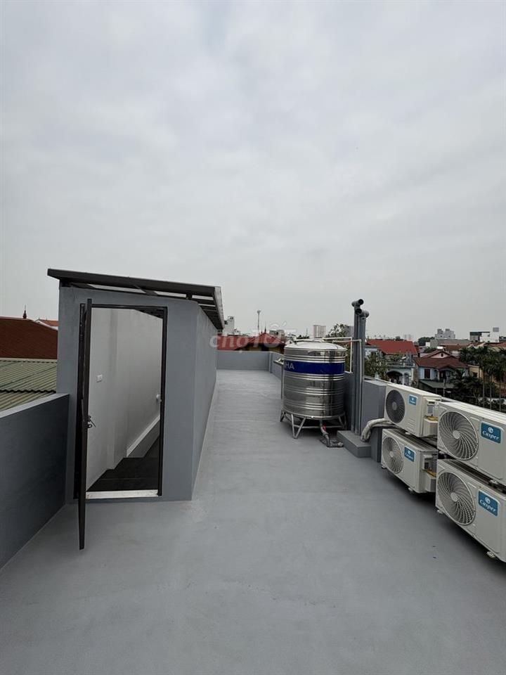 Cho thuê nhà Bát Khối, LB 70m2 x 3 tầng, 4 ngủ, 4WC, gara, sân thượng