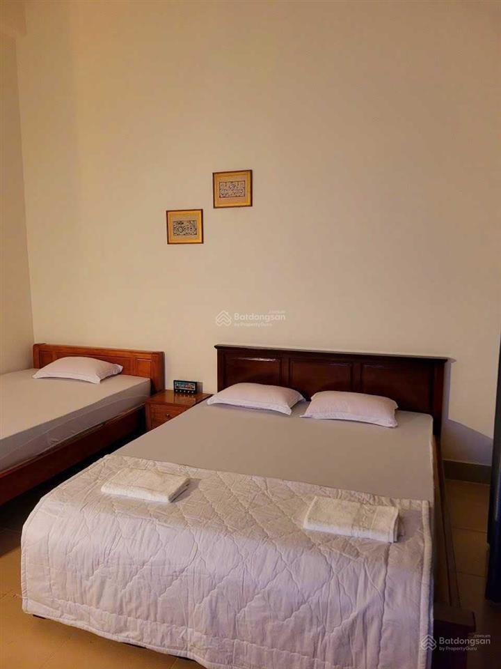 Bán gấp hotel gía chỉ 4.2 tỷ mt đường hoàng văn thụ 5x30m 3 lầu có 10 phòng đang kinh doanh