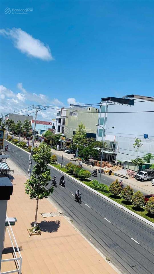 Bán cây xăng mt đường 3/2, rạch giá khu đô thị phú cường, có 4 tụ bơm 37x30m giá 41 tỷ 0901 089 ***
