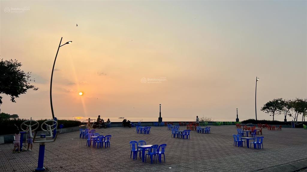 Bán 4 lô góc 2 mặt tiền đường tôn đức thắng view biển rạch giá