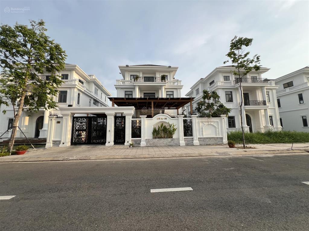 Biệt thự đơn lập view biển rạch giá, 16 x 27m, 1 trệt 2 lầu, giá chỉ 10,4 tỷ bán gấp