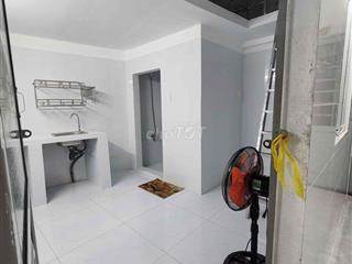 Nhượng phòng trọ 803 Huỳnh Tấn Phát  Do có việc cá nhân cần chuyển đi