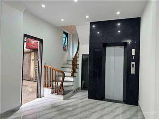 Chỉ hơn 5 tỷ có nhà mới xây độc lập, thang máy tại phố xốm  hà đông, 34m2, oto gần nhà, lô góc