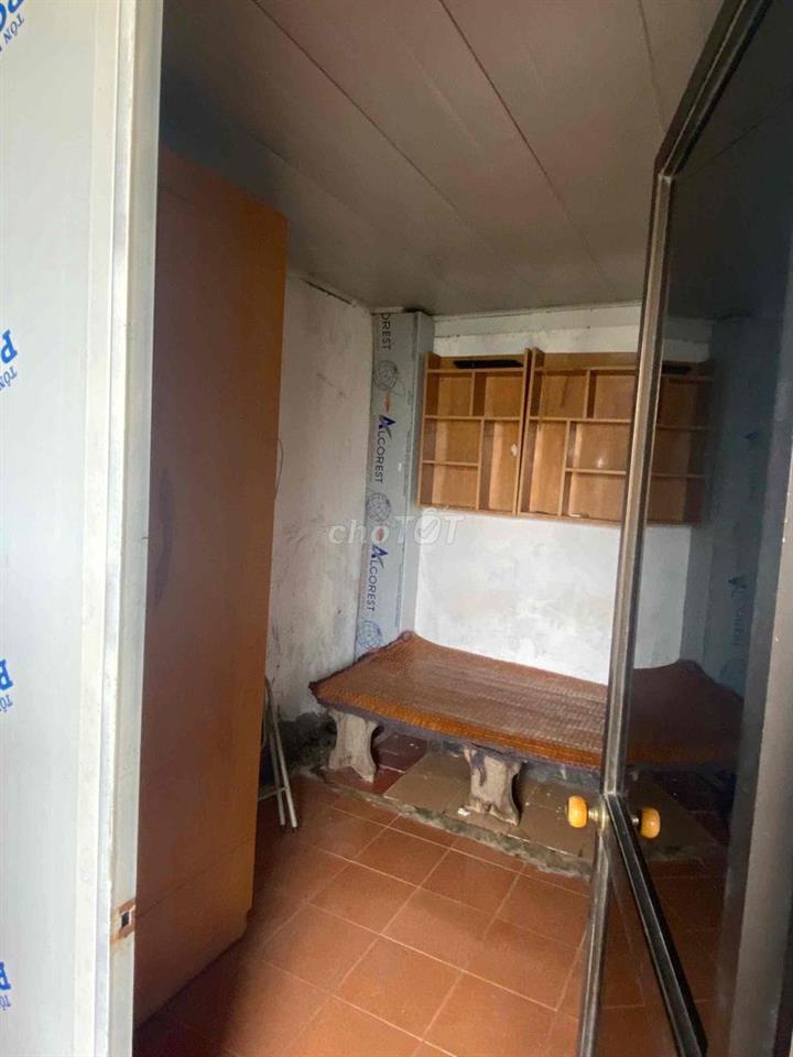 tầng 4 chung chủ phòng ngủ 10 m thoáng mát an niinh tốt