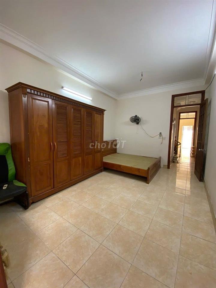 Cho thuê phòng trọ 18m2 ở Cầu Giấy