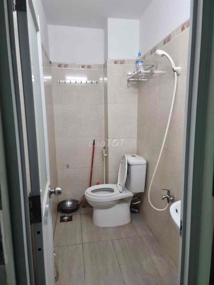 Phòng đối diện CVPM Quang Trung