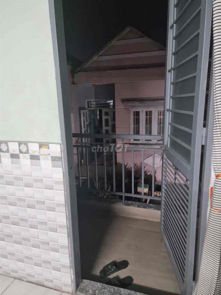 Phòng đối diện CVPM Quang Trung
