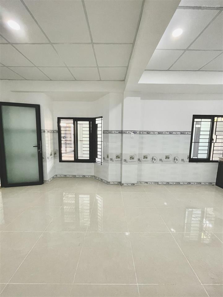Cho thuê phòng máy lạnh cửa sổ lớn đỗ xuân hợp  cao đẳng kinh tế đối ngoại 35m2 cửa sổ lớn