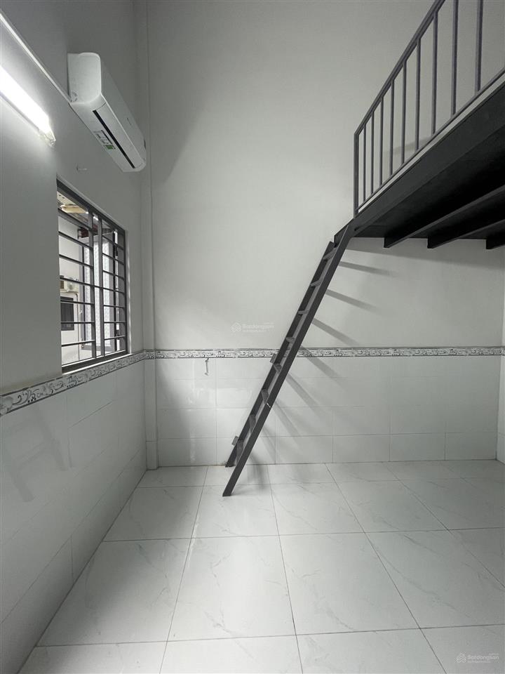 Phòng trọ gác cao 27m² ngay 359 đỗ xuân hợp  công thương  cao đẳng kỹ nghệ ii