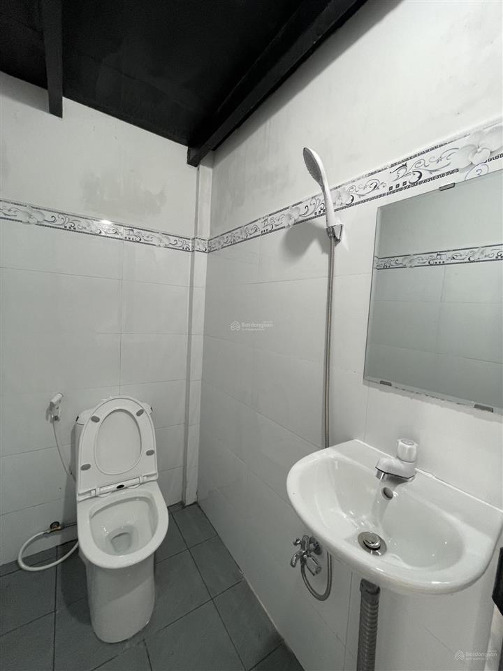 Phòng trọ gác cao 27m² ngay 359 đỗ xuân hợp  công thương  cao đẳng kỹ nghệ ii