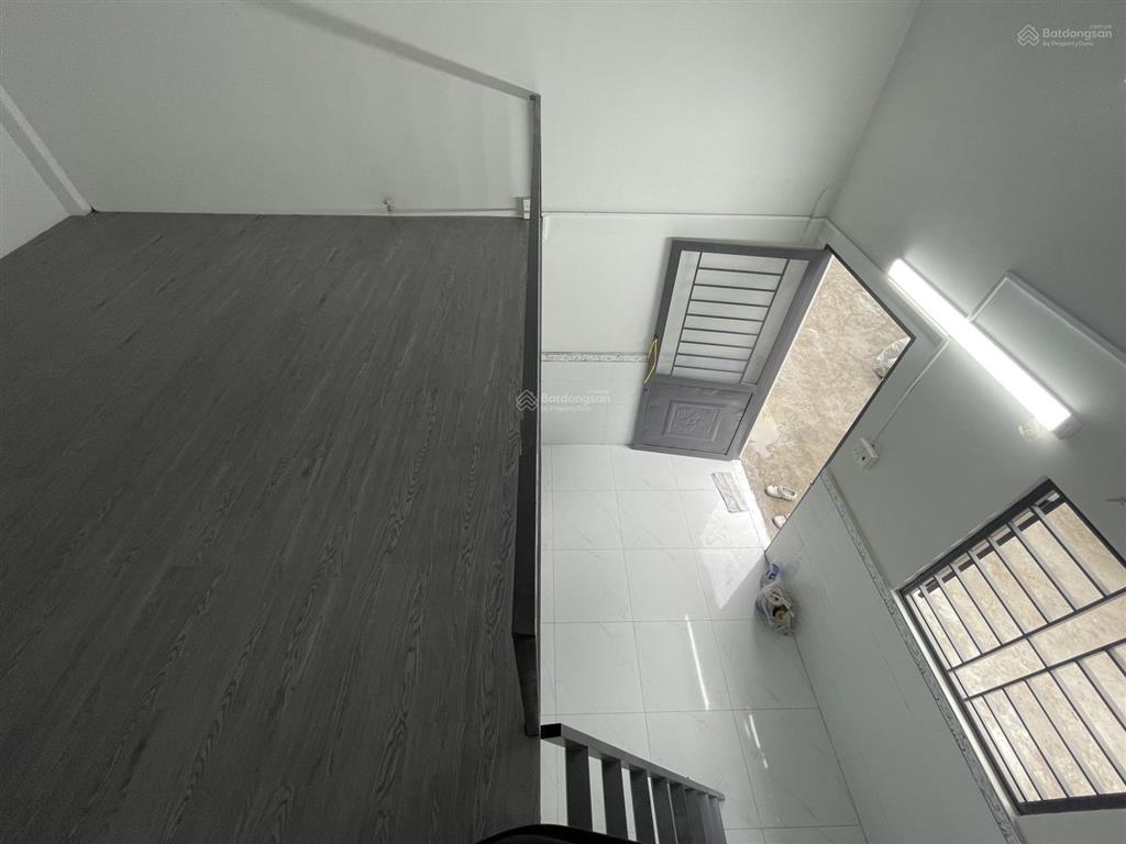 Phòng trọ gác cao 27m² ngay 359 đỗ xuân hợp  công thương  cao đẳng kỹ nghệ ii