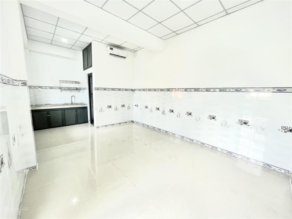 Studio ban công, máy lạnh  gần trường cđ kinh tế đối ngoại  phụ huynh an tâm