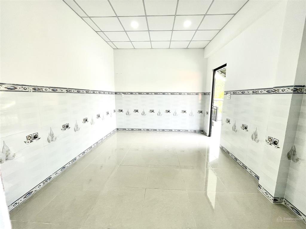 Studio ban công, máy lạnh  gần trường cđ kinh tế đối ngoại  phụ huynh an tâm