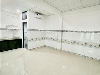 Phòng có máy lạnh ngay đỗ xuân hợp, cđ kinh tế đối ngoại, đi bộ 3p đến trường