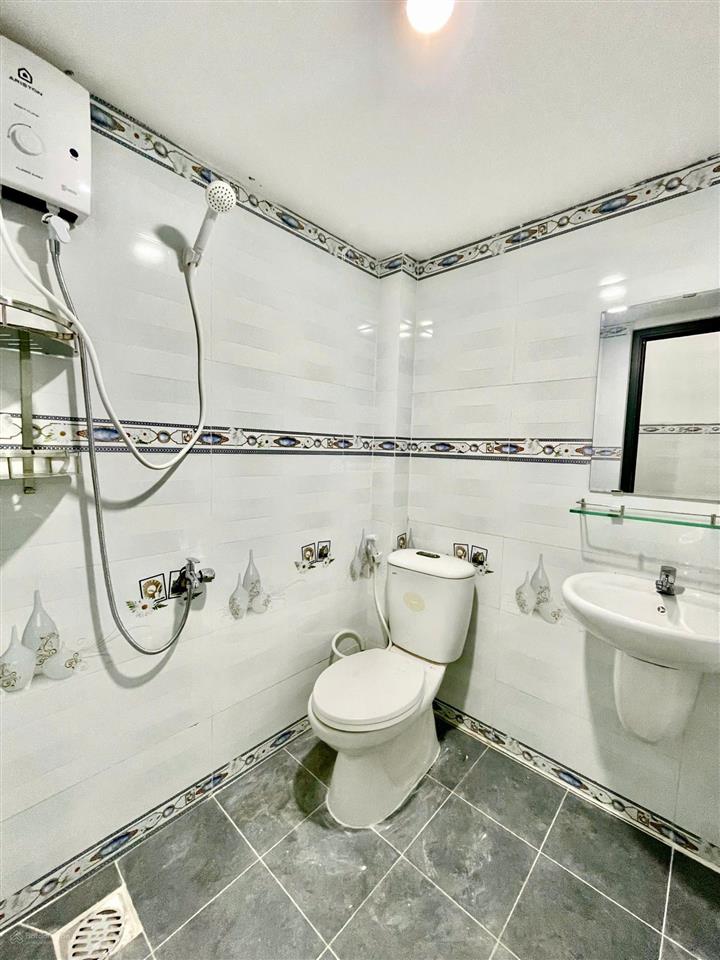 Căn studio có máy lạnh sát cđ kinh tế đối ngoại  phụ huynh yên tâm cho con đi bộ đến trường