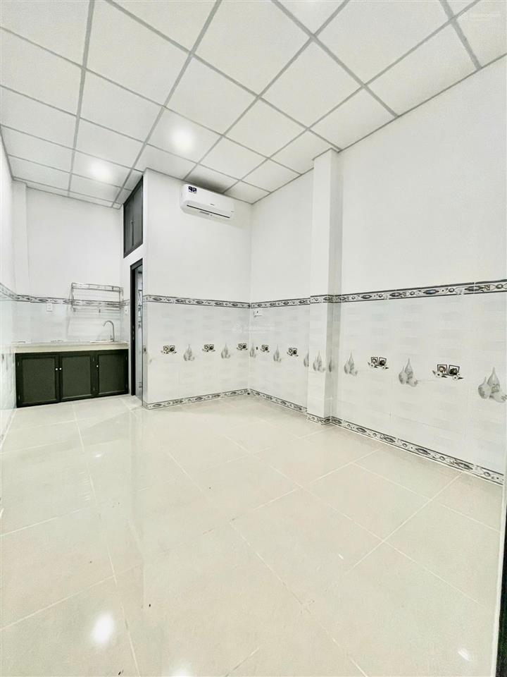 Căn studio có máy lạnh sát cđ kinh tế đối ngoại  phụ huynh yên tâm cho con đi bộ đến trường