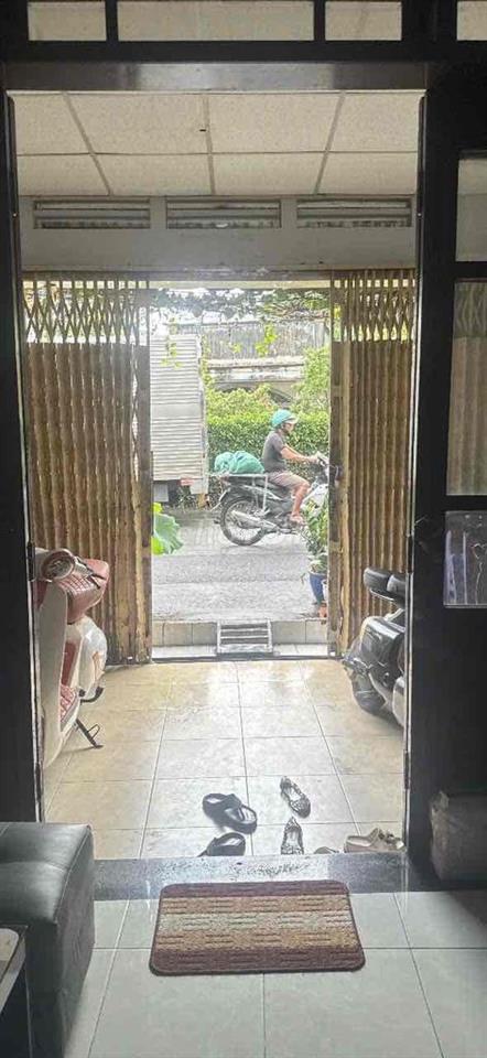 bán nhà xã tân hiệp, huyện hocmon