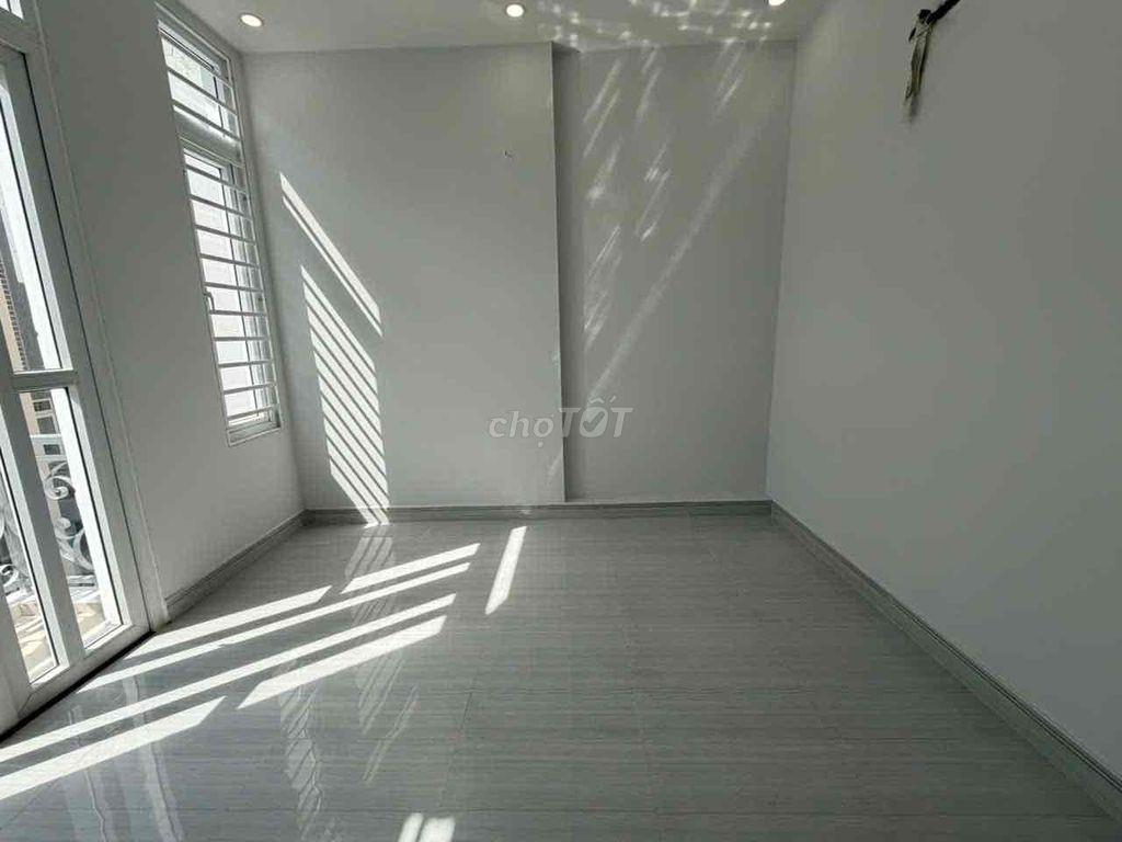 Nhà hẻm xe tải Nguyễn Văn Khối, Gò Vấp gấp bán
