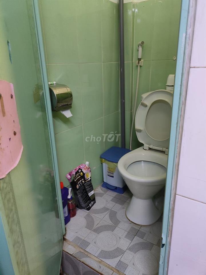 CĂN HỘ CHUNG CƯ CHỢ LỚN