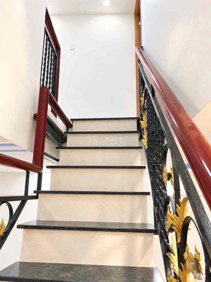 Tân Hưng Quận 7 hẻm xe hơi 32m2 2 tầng 4 tỷ hơn