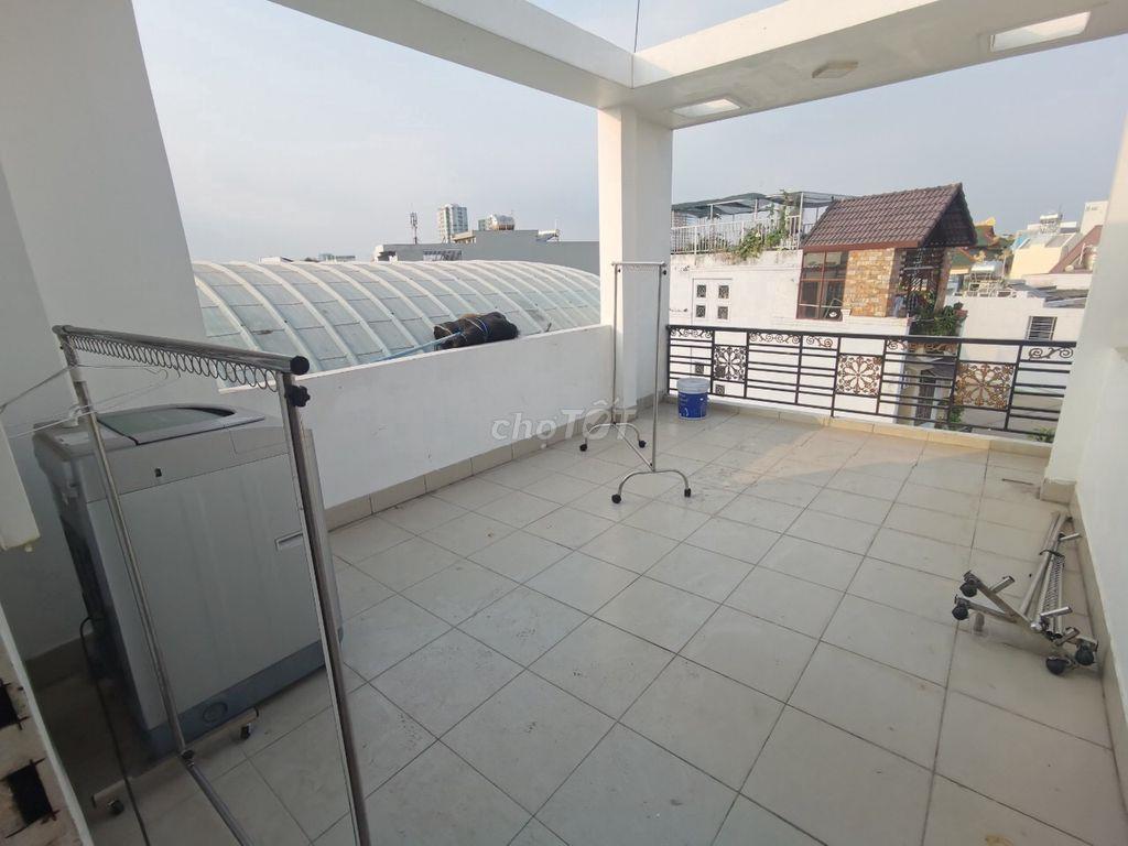 Chính chủ cho thuê phòng sạch đẹp Q11, giáp Q10